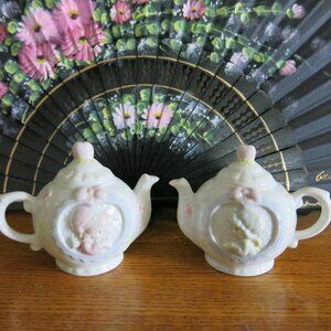 Vintage Collectible 1993 Enesco Precious Moments Tea Pot Salt and Pepper Shakers